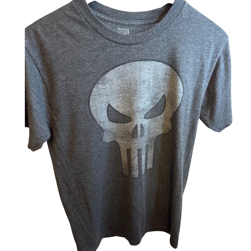 SALE Marvel Punisher T-Shirt Gray Skull Graphic Tee Size S